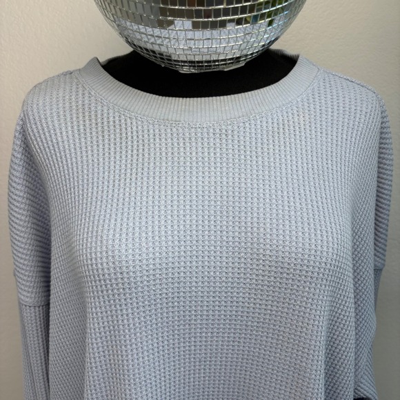 Aerie Womens Oversized Waffle Knit Crewneck Sweatshirt Light Blue Medium - Picture 5 of 16